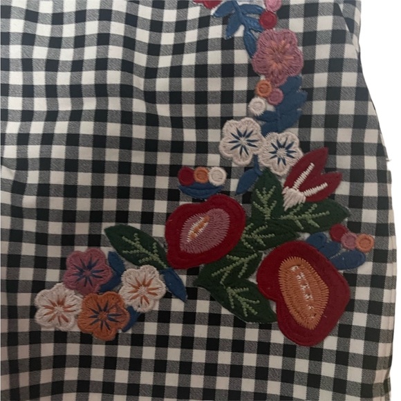 ZARA beautiful shorts black/white with floral pattern. Size L. Side zipper. - Picture 12 of 13